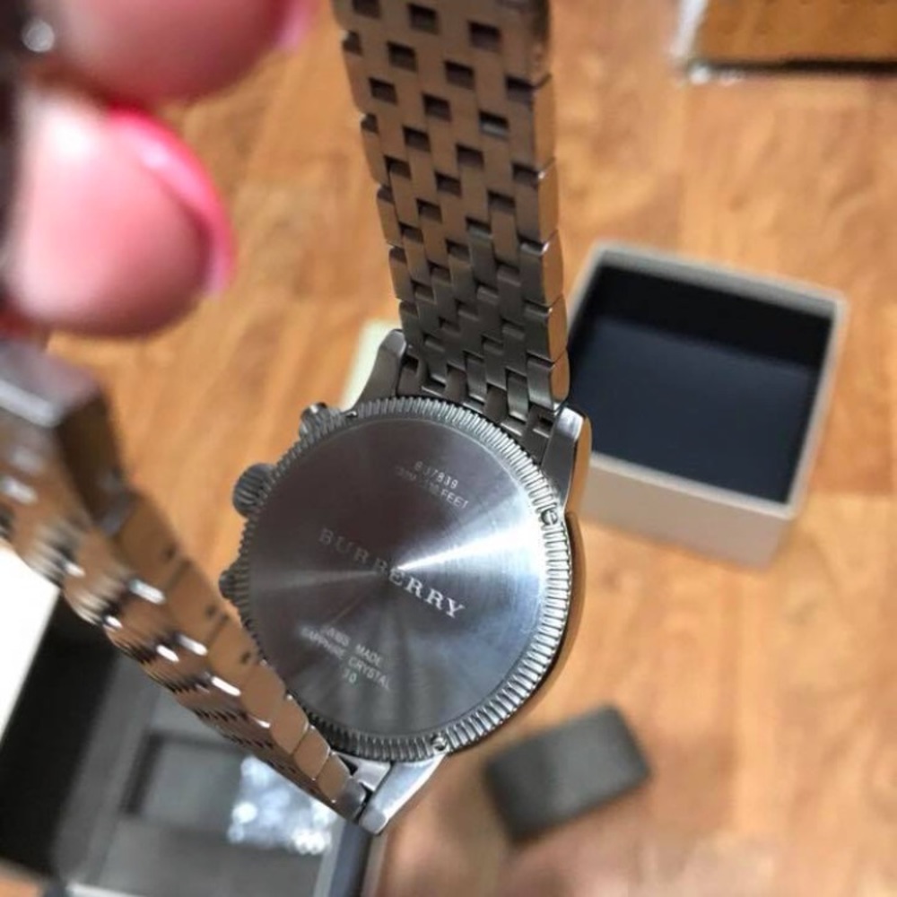 Men’s Burberry Watch - Picture 2 of 4
